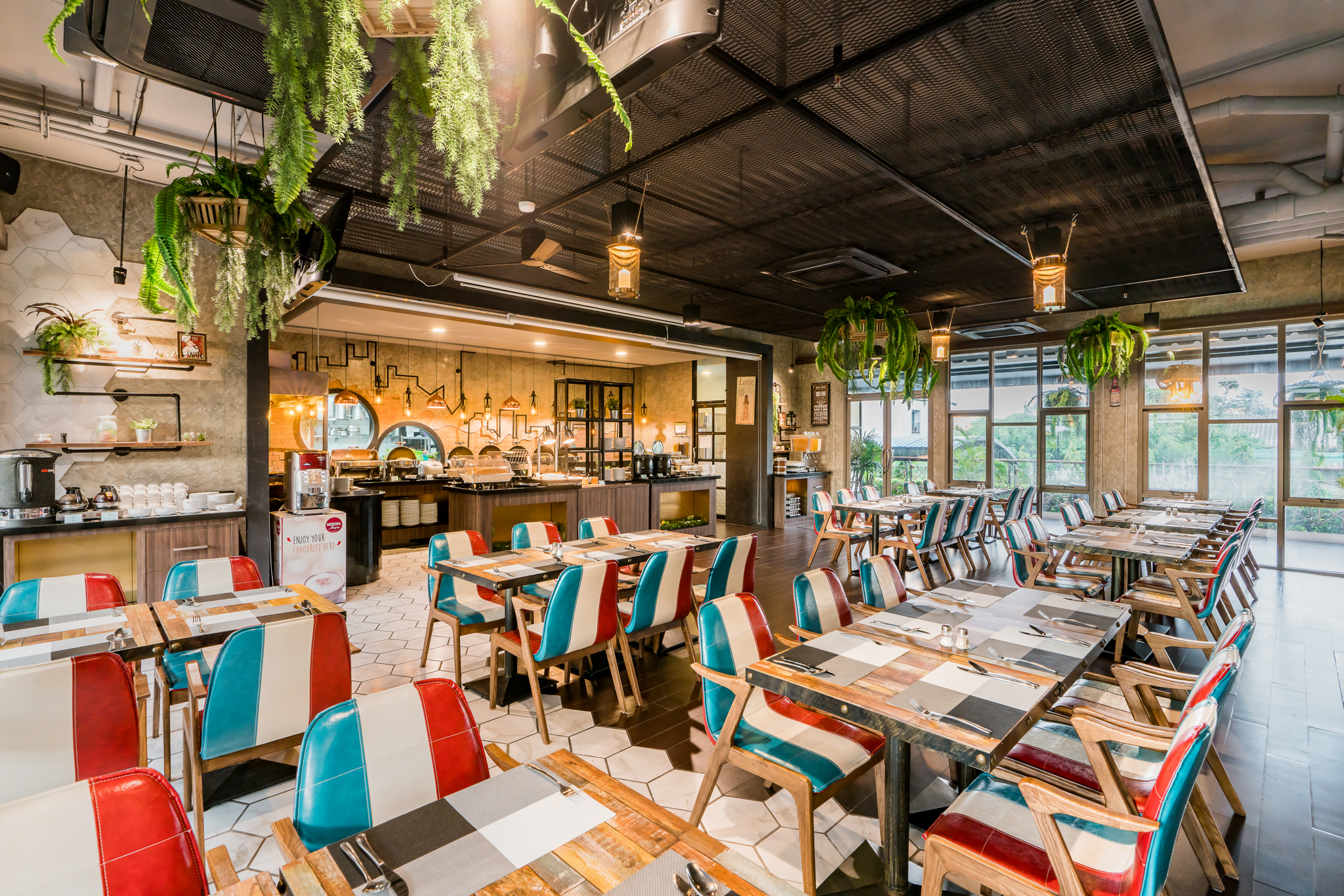 Taste Eatery all-day dining restaurant at T Pattaya Hotel